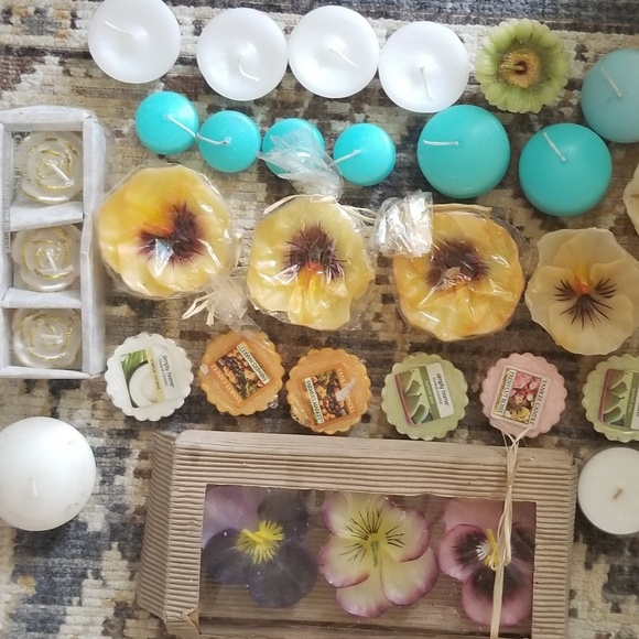 60+ pillar& Floating candles &melts, wax burner - Picture 3 of 3